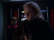 Filename=extant_StarTrek_VOY_5x20-ThinkTank_03375.jpg
Filesize=154KiB
Dimensions=1200x900
Date added=Nov 21, 2019 extant_StarTrek_VOY_5x20-ThinkTank_03375.jpg
