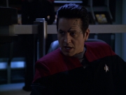 Filename=extant_StarTrek_VOY_5x20-ThinkTank_03410.jpg
Filesize=154KiB
Dimensions=1200x900
Date added=Nov 21, 2019 extant_StarTrek_VOY_5x20-ThinkTank_03410.jpg