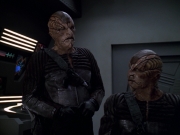 Filename=extant_StarTrek_VOY_5x20-ThinkTank_03508.jpg
Filesize=172KiB
Dimensions=1200x900
Date added=Nov 21, 2019 extant_StarTrek_VOY_5x20-ThinkTank_03508.jpg