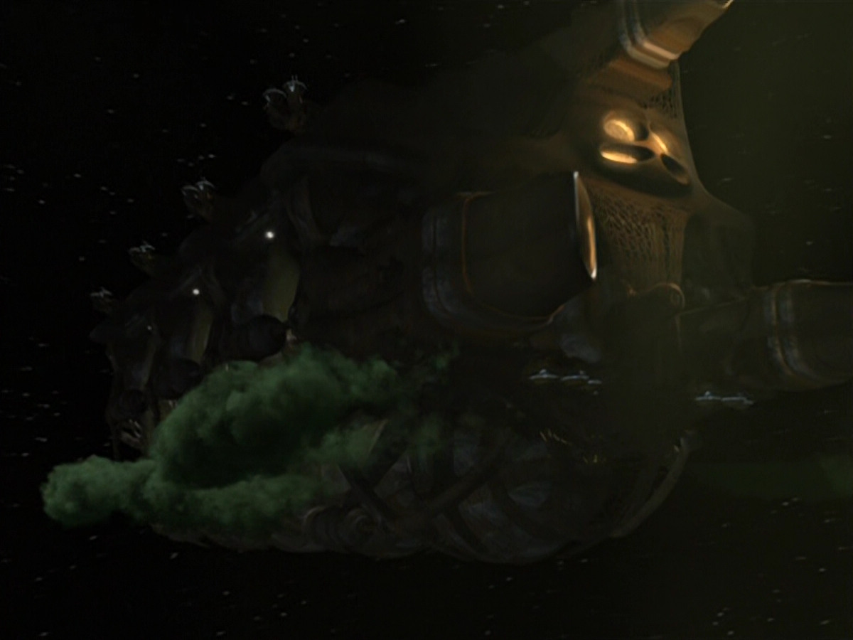 extant_StarTrek_VOY_5x21-Juggernaut_00020.jpg