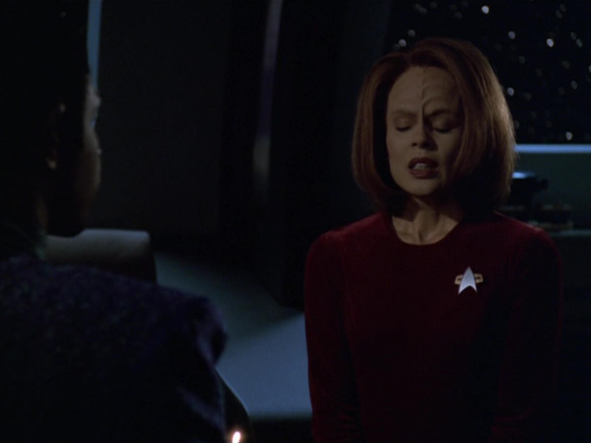 extant_StarTrek_VOY_5x21-Juggernaut_00490.jpg