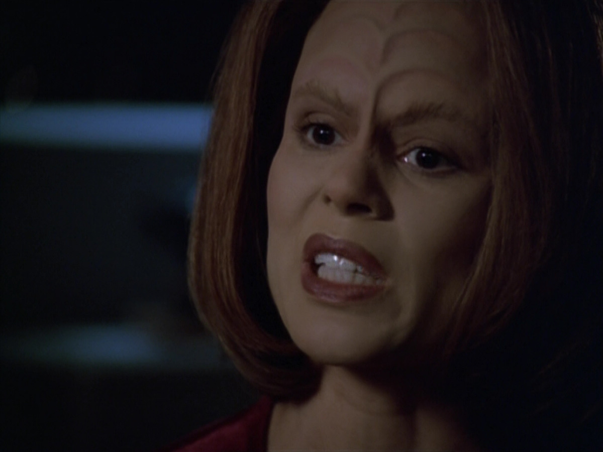 extant_StarTrek_VOY_5x21-Juggernaut_00554.jpg