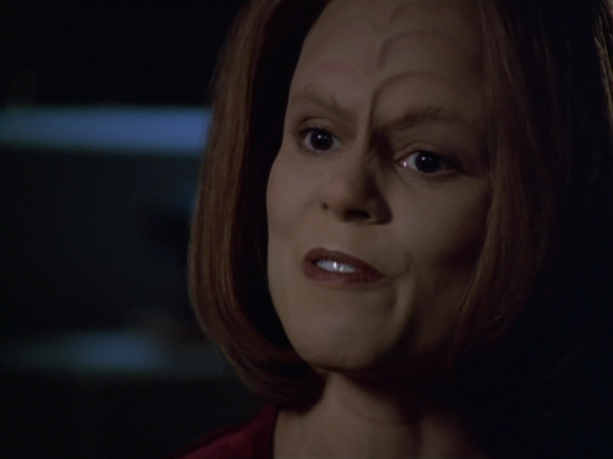 extant_StarTrek_VOY_5x21-Juggernaut_00555.jpg