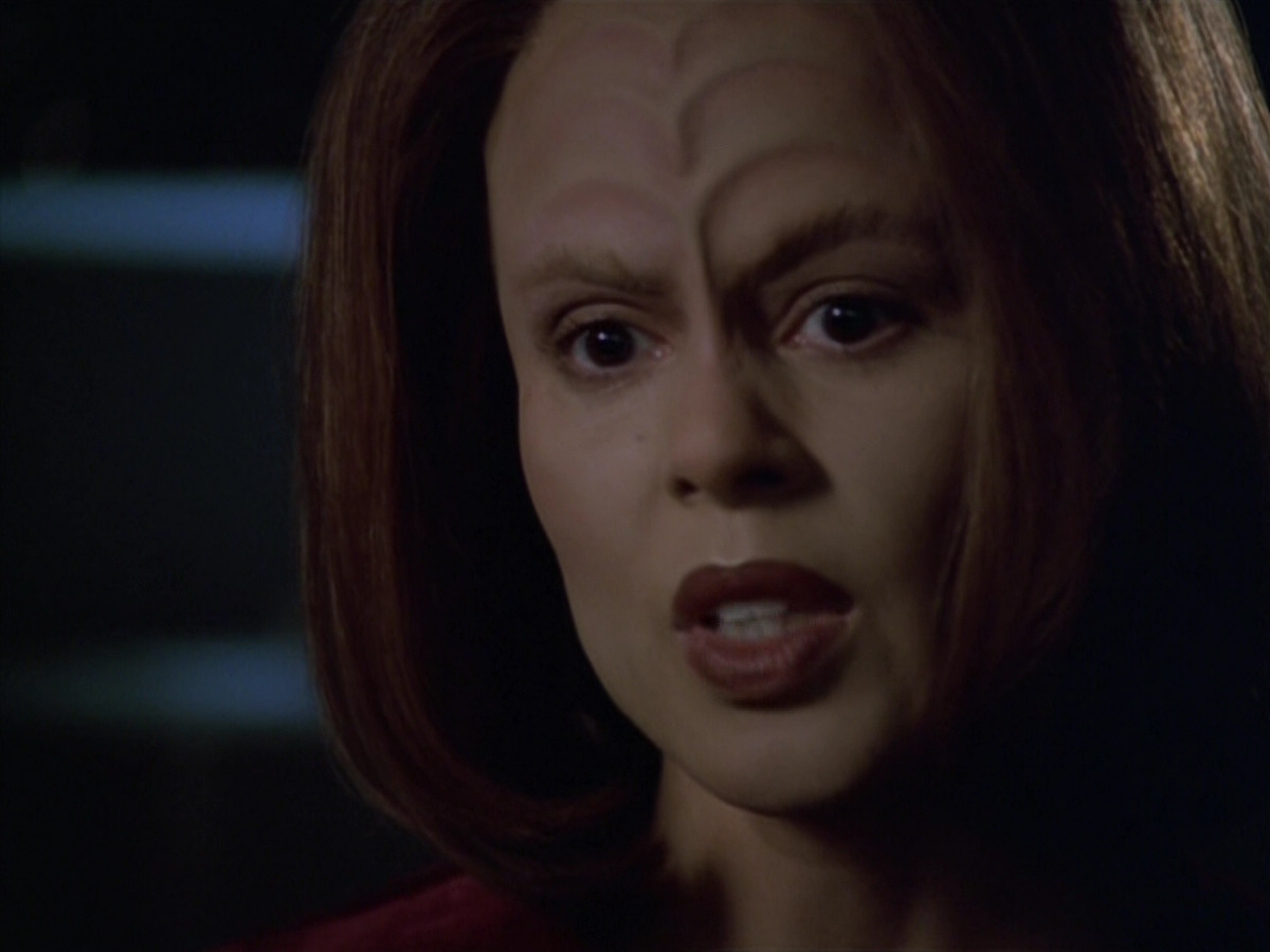 extant_StarTrek_VOY_5x21-Juggernaut_00580.jpg