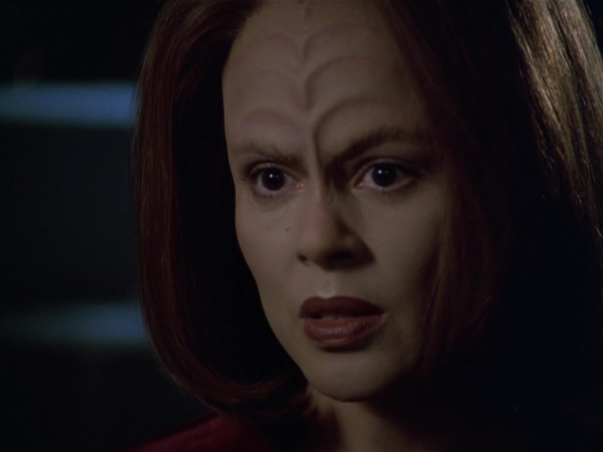 extant_StarTrek_VOY_5x21-Juggernaut_00584.jpg