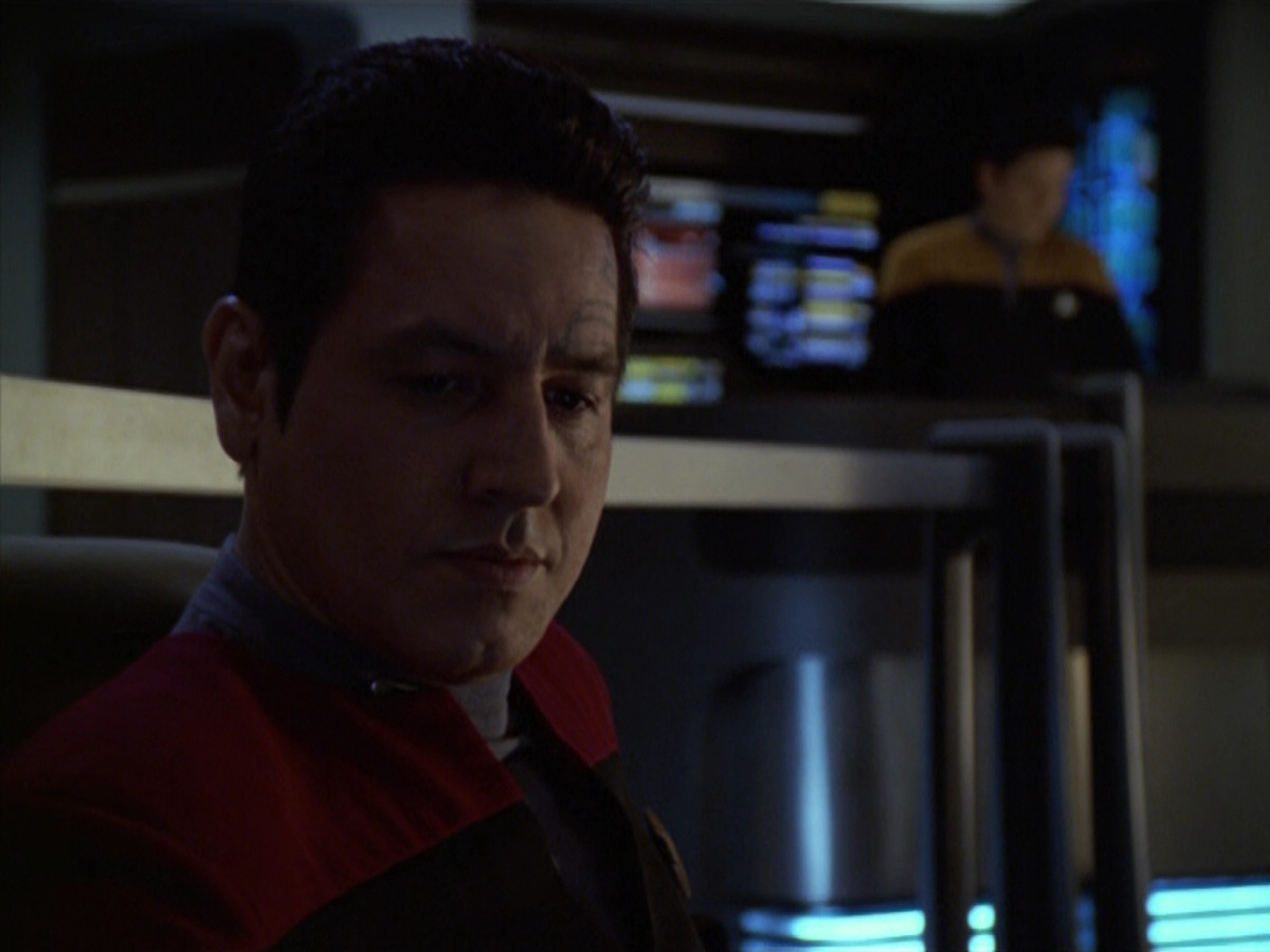 extant_StarTrek_VOY_5x21-Juggernaut_01058.jpg