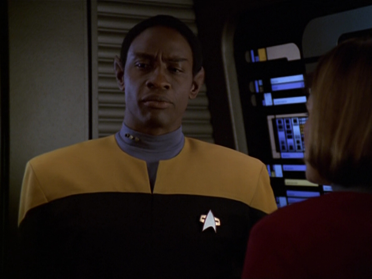 extant_StarTrek_VOY_5x21-Juggernaut_02252.jpg
