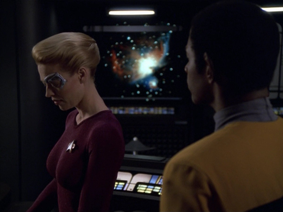 extant_StarTrek_VOY_5x21-Juggernaut_02537.jpg