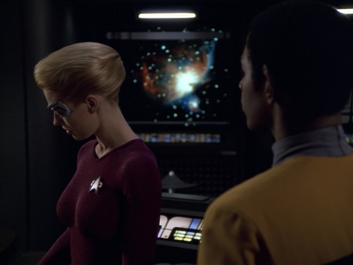 extant_StarTrek_VOY_5x21-Juggernaut_02540.jpg