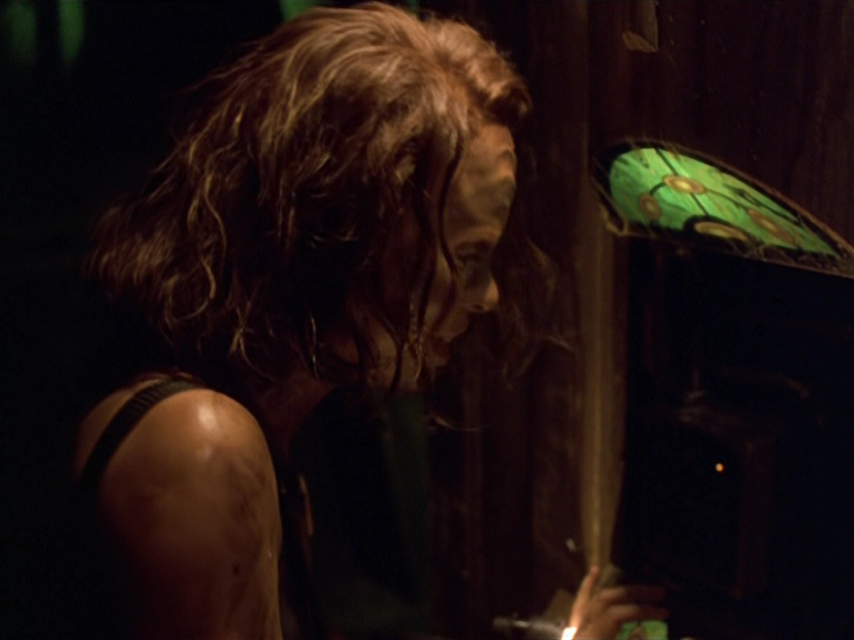 extant_StarTrek_VOY_5x21-Juggernaut_02581.jpg