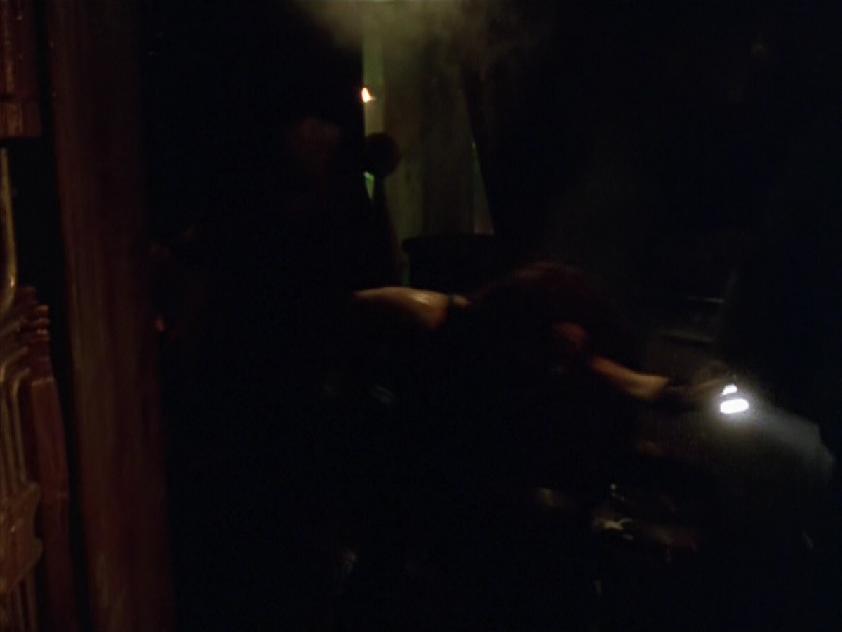 extant_StarTrek_VOY_5x21-Juggernaut_02619.jpg