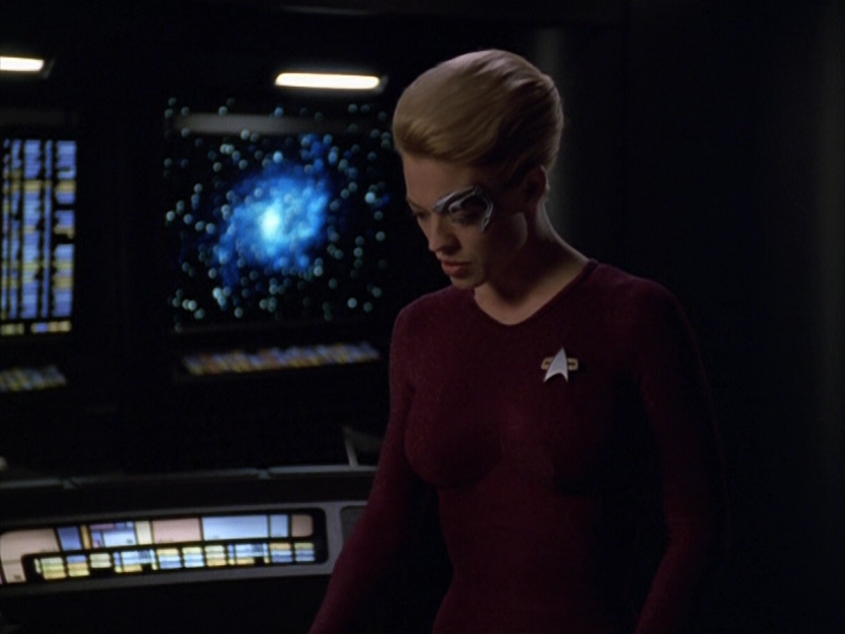 extant_StarTrek_VOY_5x21-Juggernaut_02885.jpg