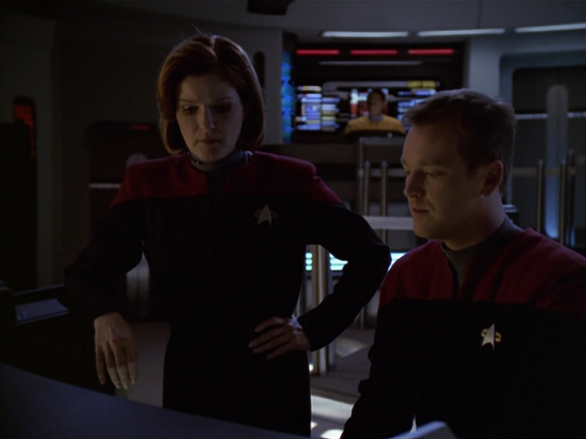 extant_StarTrek_VOY_5x21-Juggernaut_03092.jpg