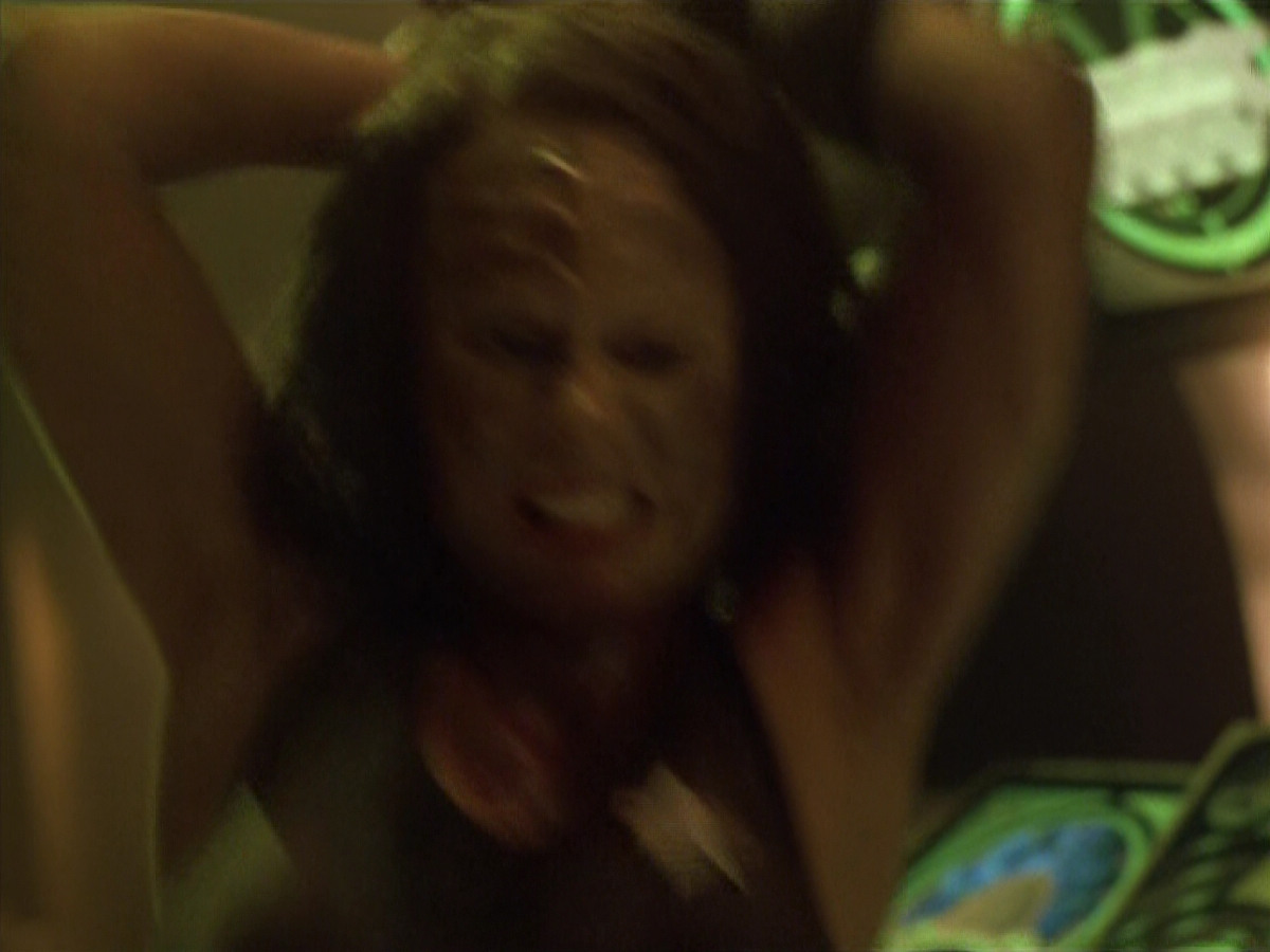extant_StarTrek_VOY_5x21-Juggernaut_03530.jpg