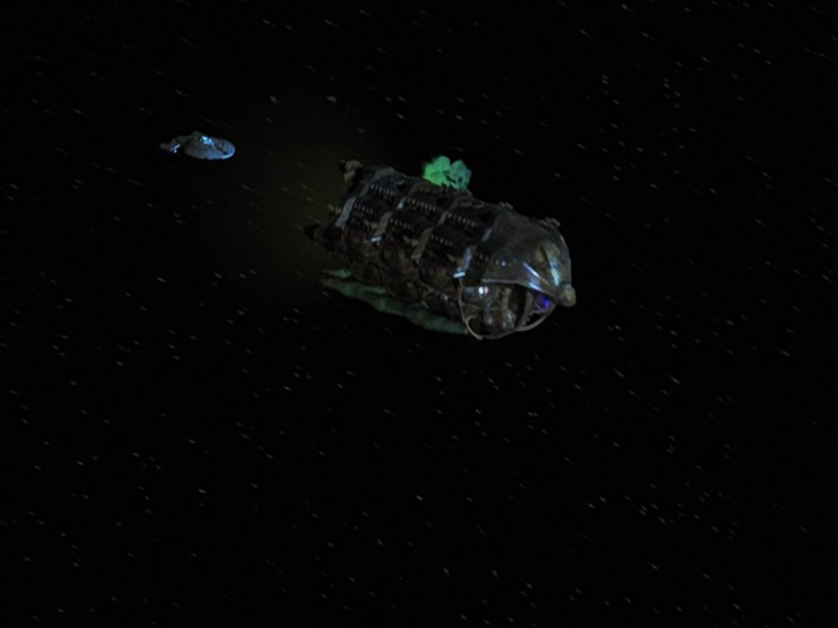 extant_StarTrek_VOY_5x21-Juggernaut_03574.jpg