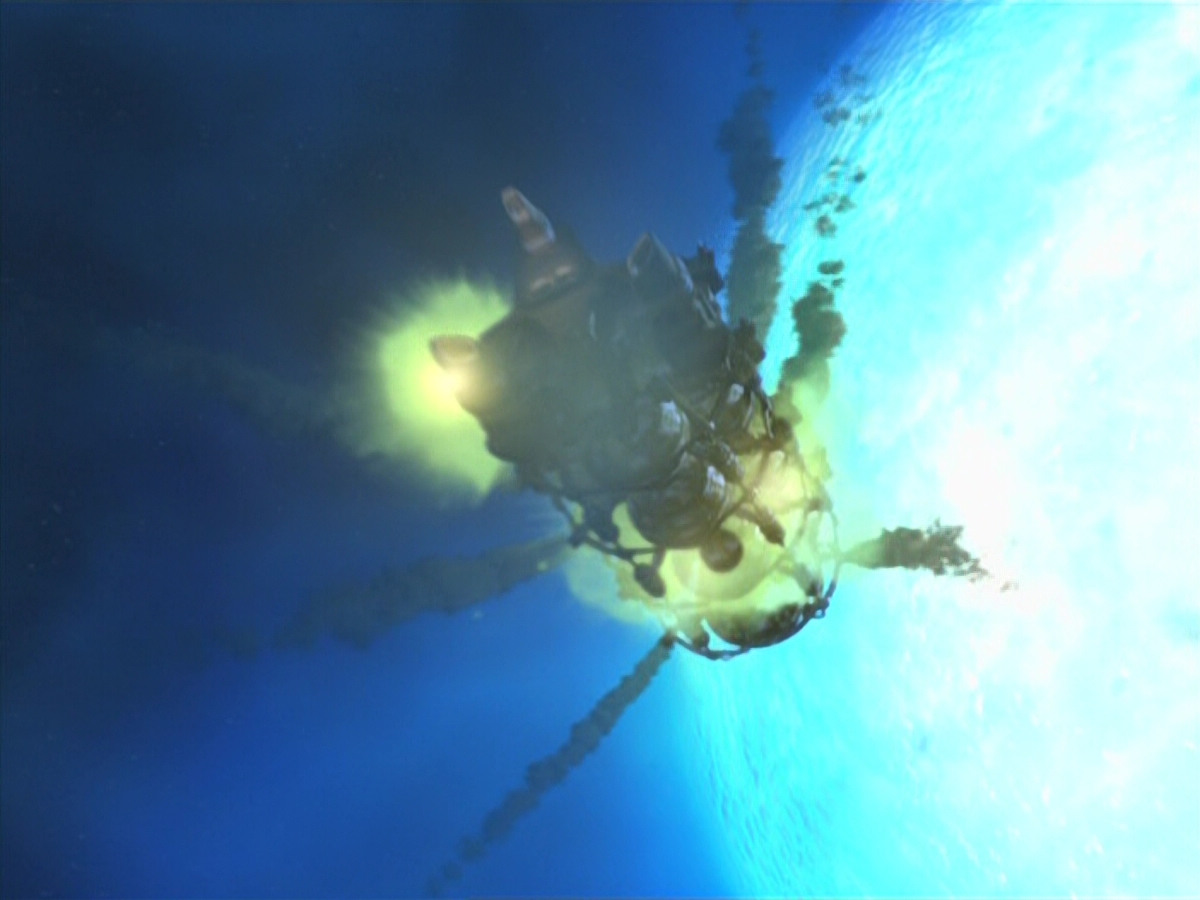 extant_StarTrek_VOY_5x21-Juggernaut_03586.jpg