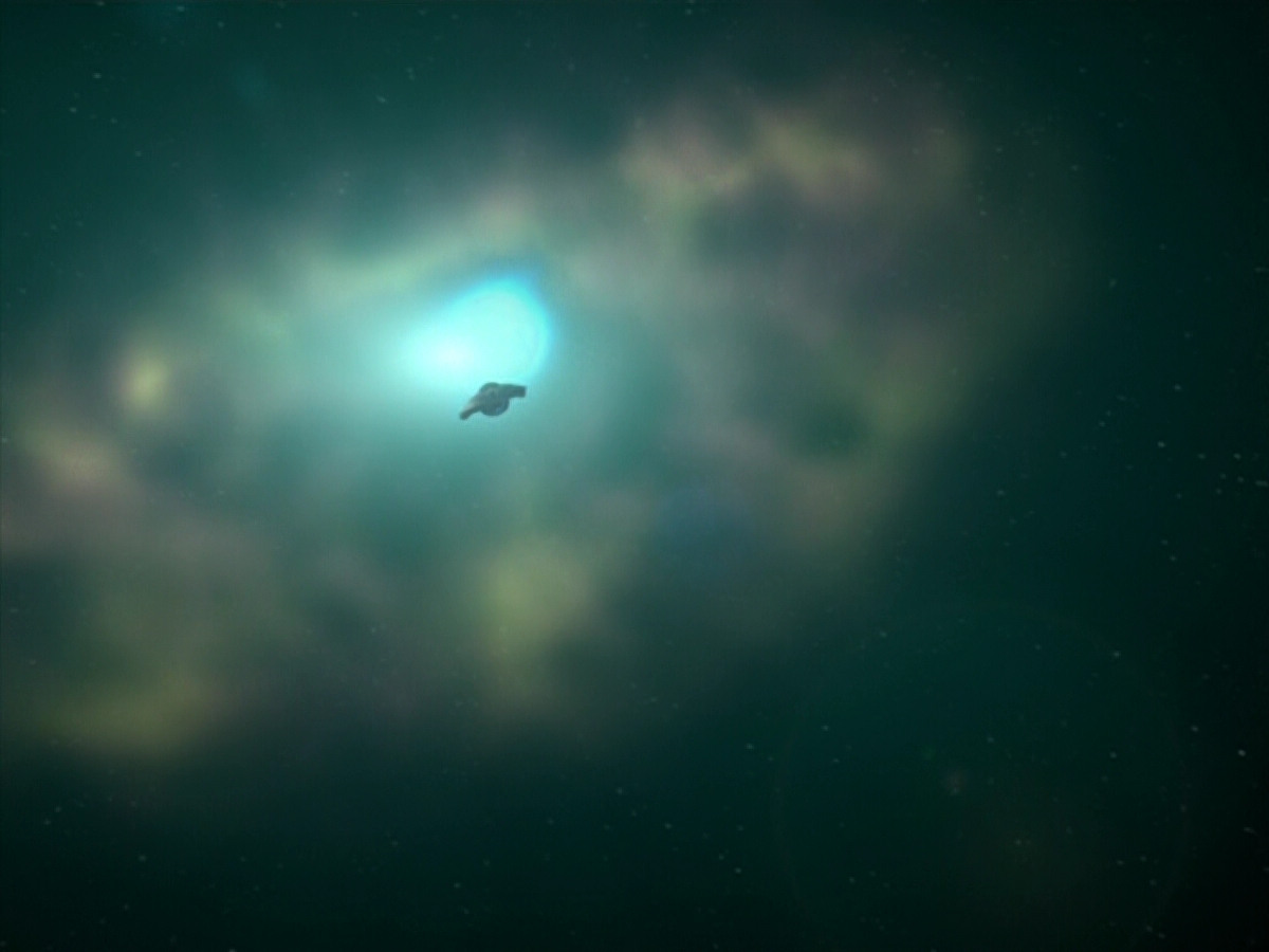 extant_StarTrek_VOY_5x21-Juggernaut_03597.jpg