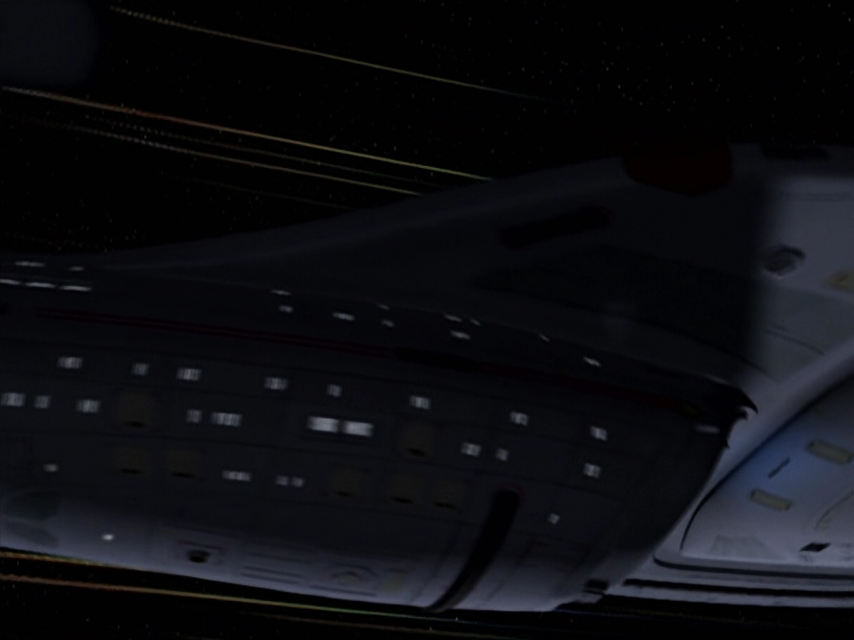 extant_StarTrek_VOY_5x21-Juggernaut_03618.jpg
