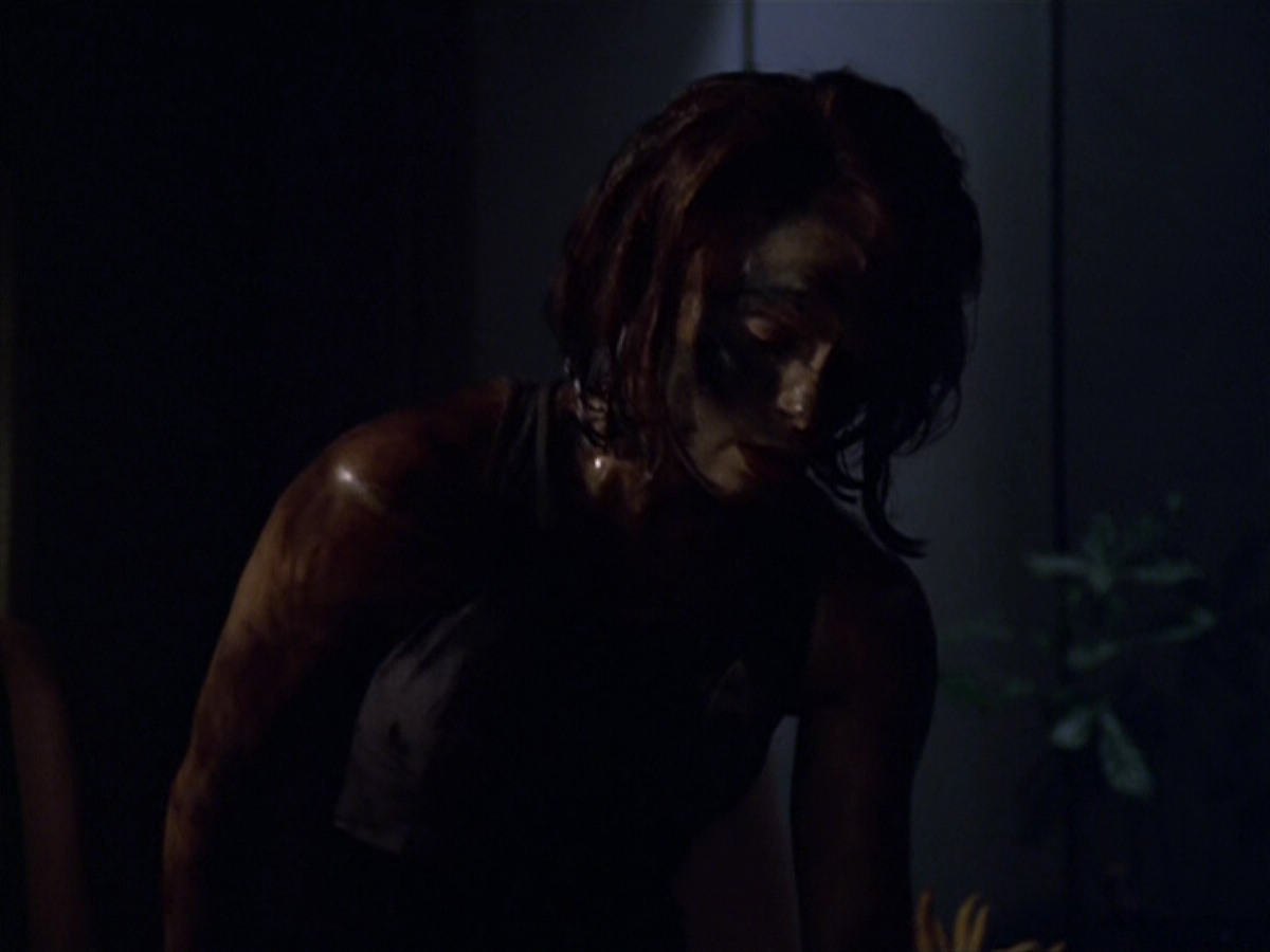 extant_StarTrek_VOY_5x21-Juggernaut_03725.jpg