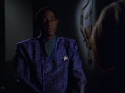 extant_StarTrek_VOY_5x21-Juggernaut_00454.jpg