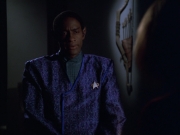 Filename=extant_StarTrek_VOY_5x21-Juggernaut_00455.jpg
Filesize=142KiB
Dimensions=1200x900
Date added=Nov 21, 2019 extant_StarTrek_VOY_5x21-Juggernaut_00455.jpg