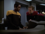 Filename=extant_StarTrek_VOY_5x21-Juggernaut_00665.jpg
Filesize=131KiB
Dimensions=1200x900
Date added=Nov 21, 2019 extant_StarTrek_VOY_5x21-Juggernaut_00665.jpg