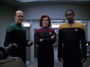 Filename=extant_StarTrek_VOY_5x21-Juggernaut_00783.jpg
Filesize=157KiB
Dimensions=1200x900
Date added=Nov 21, 2019 extant_StarTrek_VOY_5x21-Juggernaut_00783.jpg