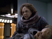 extant_StarTrek_VOY_5x21-Juggernaut_00927.jpg