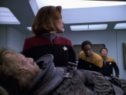 extant_StarTrek_VOY_5x21-Juggernaut_00969.jpg