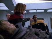 extant_StarTrek_VOY_5x21-Juggernaut_00971.jpg