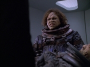 extant_StarTrek_VOY_5x21-Juggernaut_00984.jpg