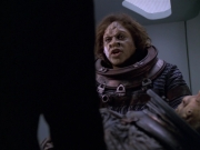 extant_StarTrek_VOY_5x21-Juggernaut_00992.jpg