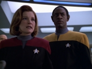 extant_StarTrek_VOY_5x21-Juggernaut_01014.jpg