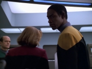extant_StarTrek_VOY_5x21-Juggernaut_01017.jpg