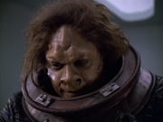 extant_StarTrek_VOY_5x21-Juggernaut_01022.jpg