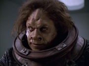 extant_StarTrek_VOY_5x21-Juggernaut_01023.jpg