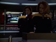extant_StarTrek_VOY_5x21-Juggernaut_01047.jpg