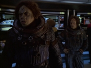 extant_StarTrek_VOY_5x21-Juggernaut_01065.jpg
