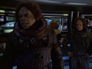 extant_StarTrek_VOY_5x21-Juggernaut_01068.jpg