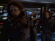 extant_StarTrek_VOY_5x21-Juggernaut_01069.jpg
