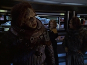 extant_StarTrek_VOY_5x21-Juggernaut_01076.jpg
