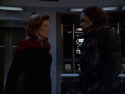 extant_StarTrek_VOY_5x21-Juggernaut_01087.jpg