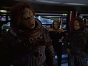 extant_StarTrek_VOY_5x21-Juggernaut_01100.jpg