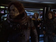 extant_StarTrek_VOY_5x21-Juggernaut_01104.jpg