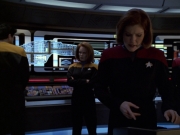 extant_StarTrek_VOY_5x21-Juggernaut_01120.jpg