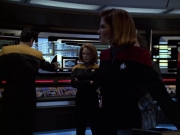 extant_StarTrek_VOY_5x21-Juggernaut_01123.jpg