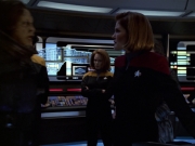 extant_StarTrek_VOY_5x21-Juggernaut_01125.jpg
