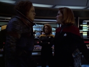 extant_StarTrek_VOY_5x21-Juggernaut_01126.jpg