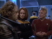 extant_StarTrek_VOY_5x21-Juggernaut_01255.jpg