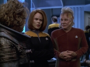 extant_StarTrek_VOY_5x21-Juggernaut_01303.jpg